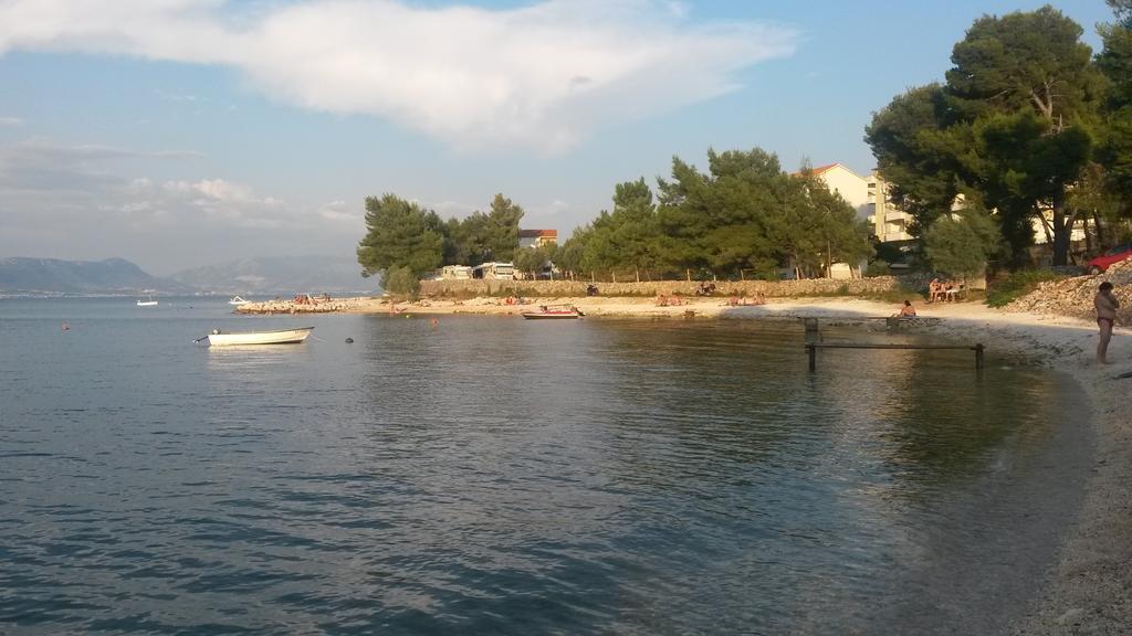 Apartments Dragan Trogir Exterior photo