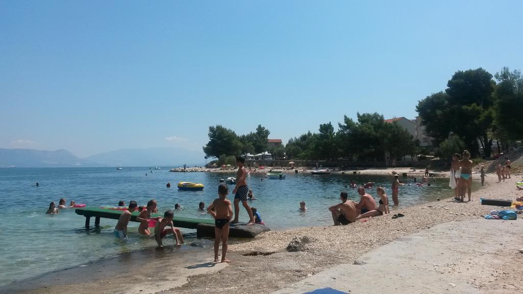 Apartments Dragan Trogir Exterior photo