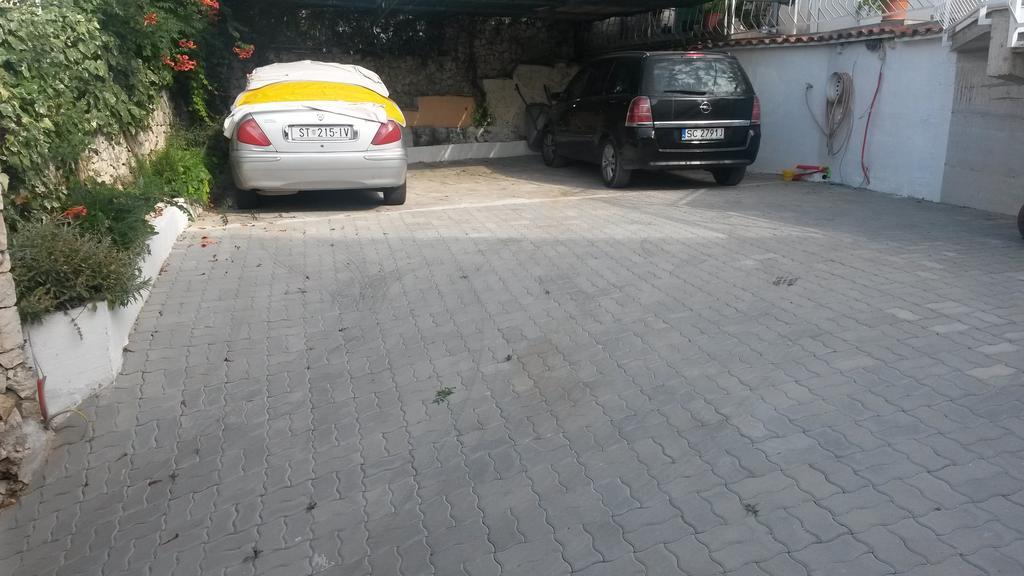 Apartments Dragan Trogir Exterior photo