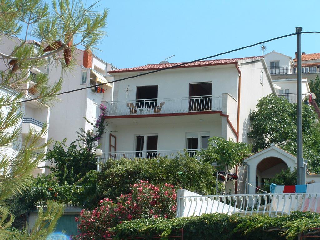 Apartments Dragan Trogir Exterior photo