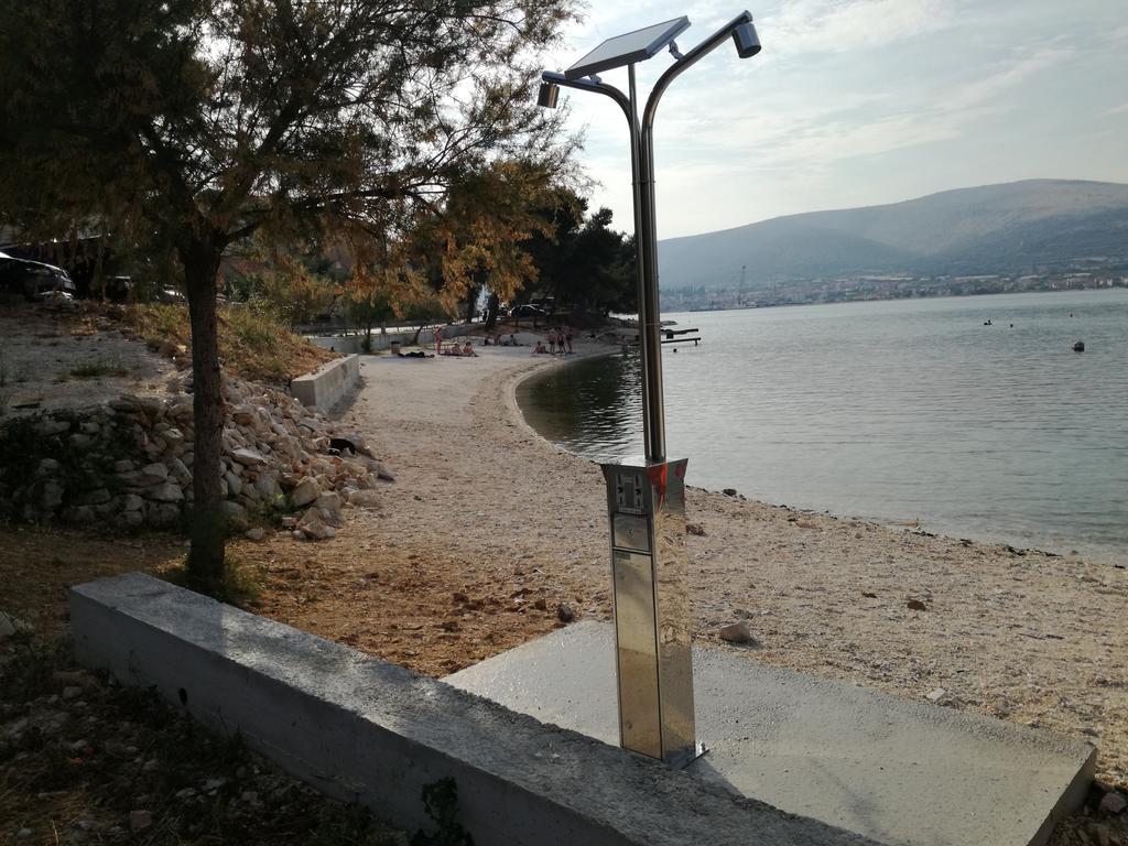 Apartments Dragan Trogir Exterior photo