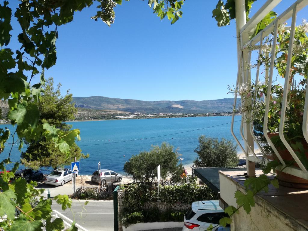 Apartments Dragan Trogir Exterior photo