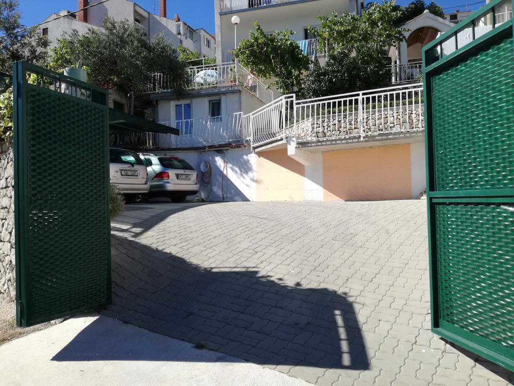 Apartments Dragan Trogir Exterior photo